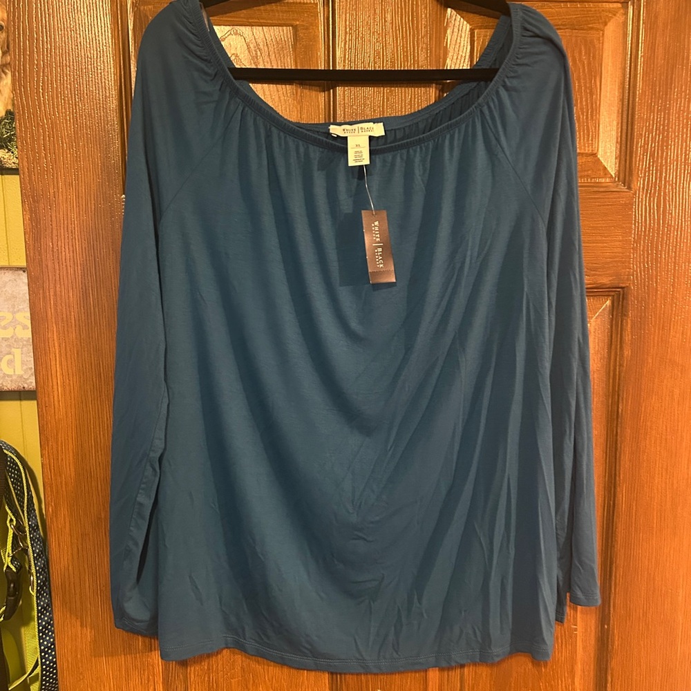 White House Black Market- NWT  Women's Top XL